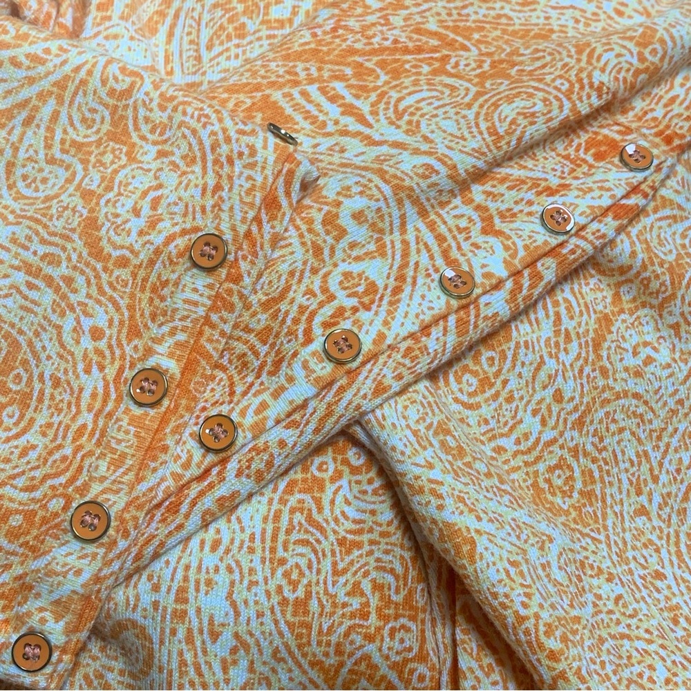 J McLaughlin Large Orange Paisley Print Button Detail Lightweight Sweater Top - Picture 4 of 5
